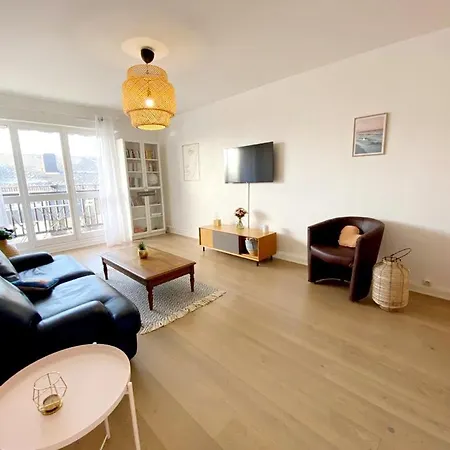 Le Cosy Avec Piscine, Balcon Et Parking