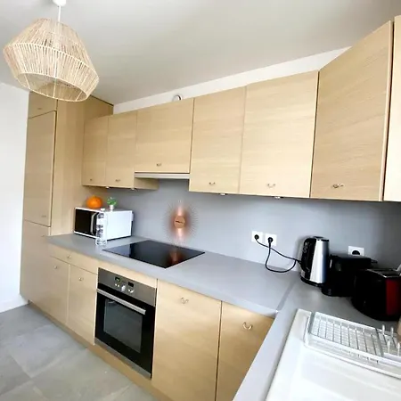 Le Cosy Avec Piscine, Balcon Et Parking Apartment