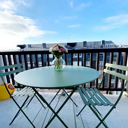 Апартаменты Le Cosy Avec Piscine, Balcon Et Parking