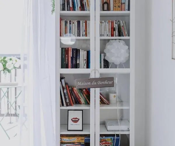 Le Cosy Avec Piscine, Balcon Et Parking Apartmán